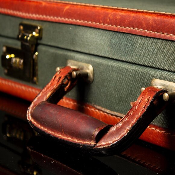 Vintage Orvis Battenkill Leather & Canvas Briefcase With Combination Locks - Picture 5 of 11